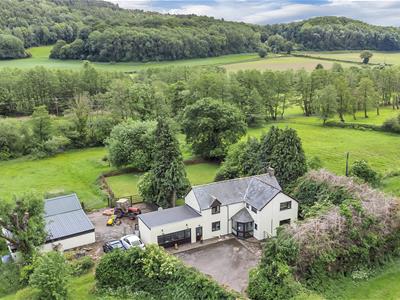 Large Outbuilding/Garage